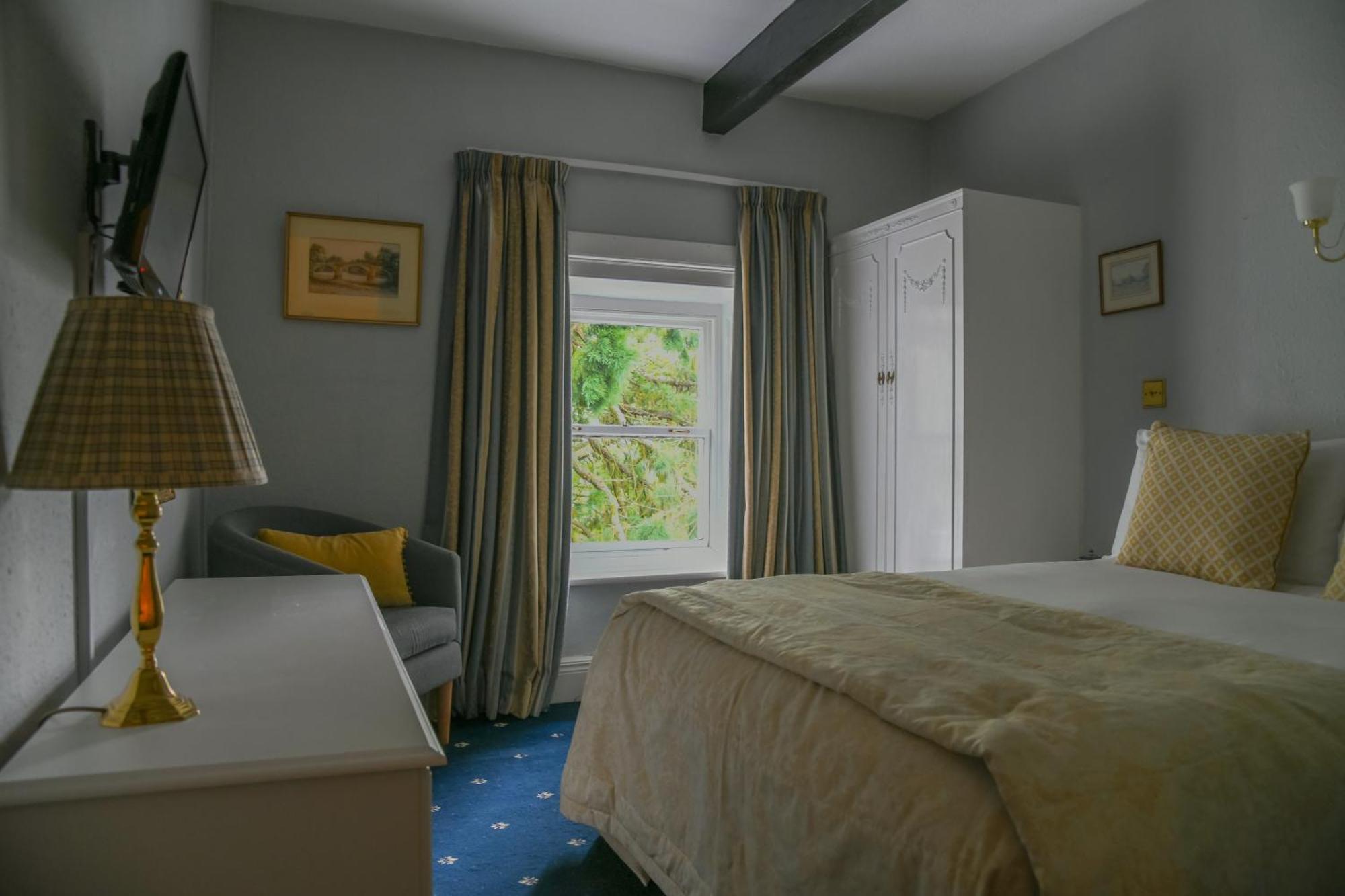 Lowbyer Manor Country House Олстън Екстериор снимка