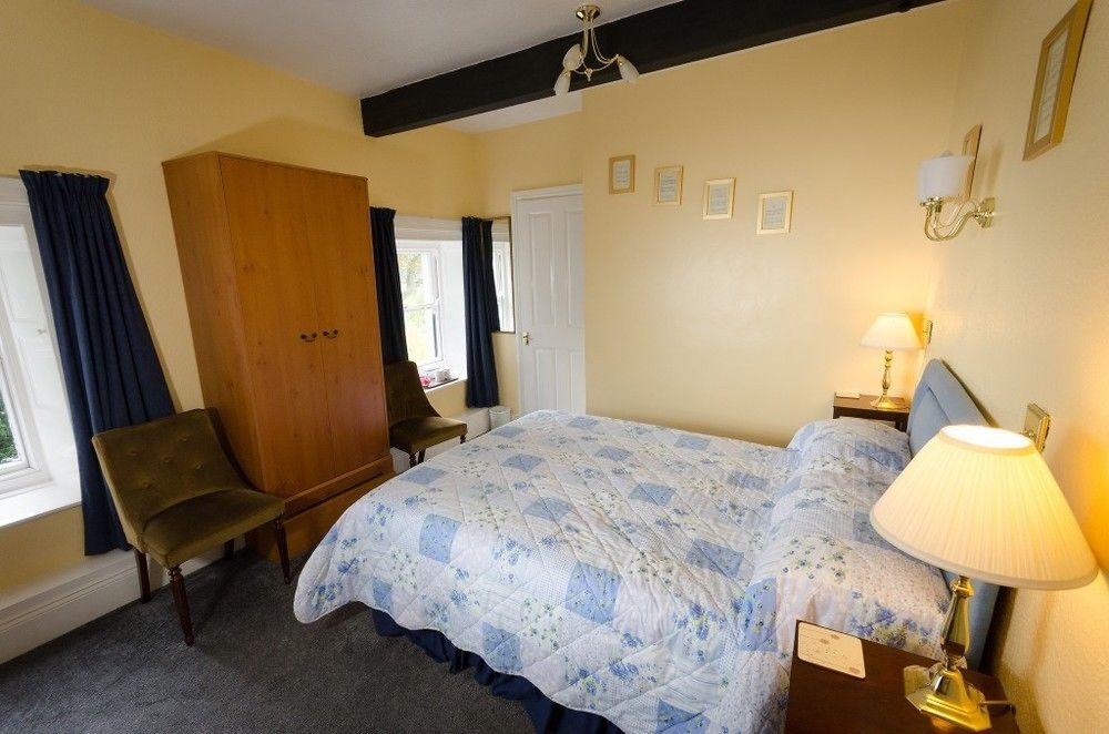 Lowbyer Manor Country House Олстън Екстериор снимка