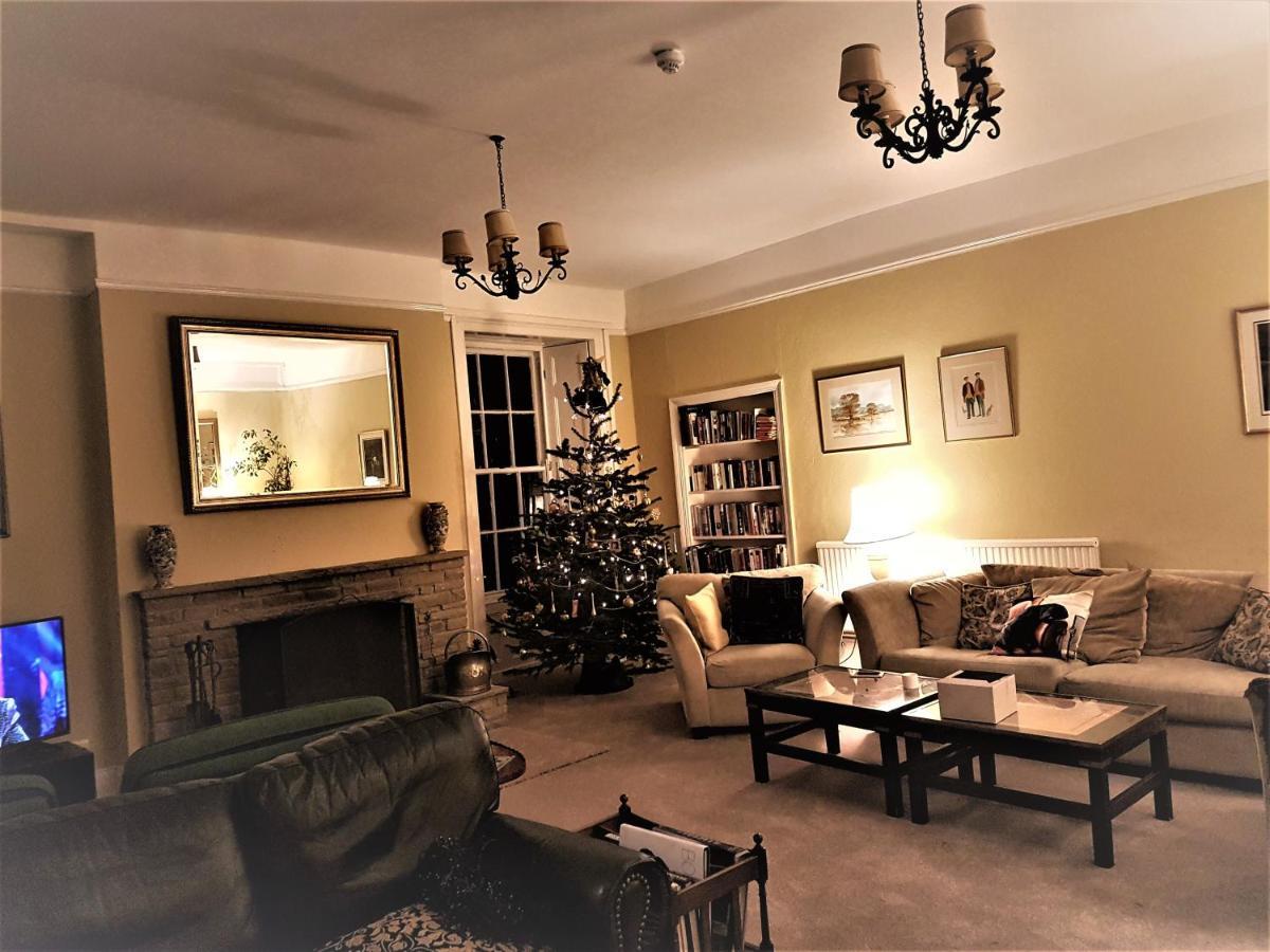 Lowbyer Manor Country House Олстън Екстериор снимка