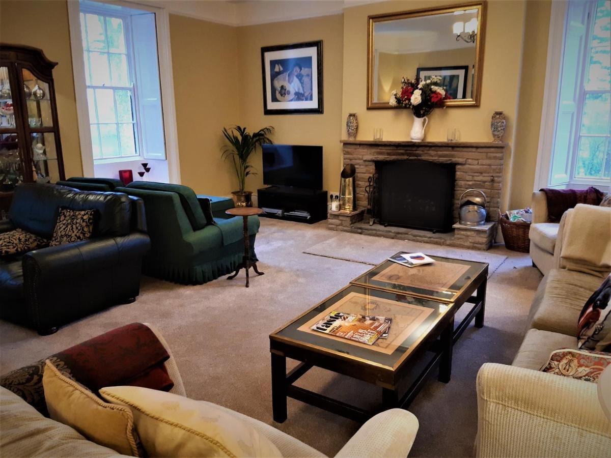 Lowbyer Manor Country House Олстън Екстериор снимка